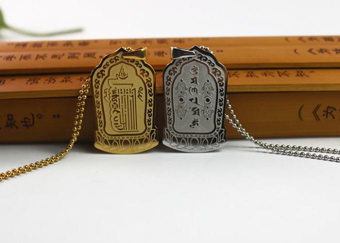 Kundenspezifischer Edelstahl-buddhistische Symbol-Halskette mit antiker Schrift