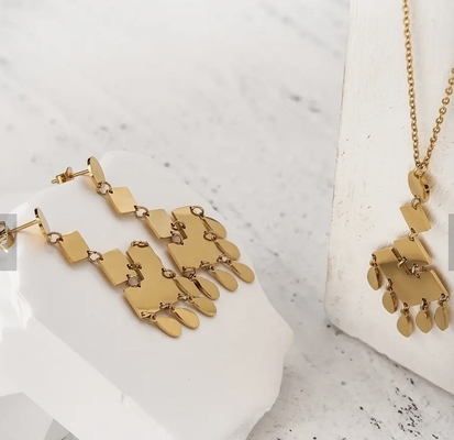 Sanfenly-Goldschmuck-Sätze für Frauen-Mädchen-Gold überlagerten Halsketten-Armkettchen-Knöchel-Ring-Goldschmuck