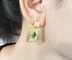 Modischer grüner Gem Pendant Earrings Long Pendant verziert Edelstahl-Ohrringe des Gold18k