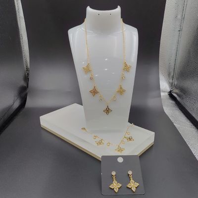 Neueste goldfarbene Ehrringe aus Edelstahl, Halskette, Armband mit Stein für Lady, glänzend,